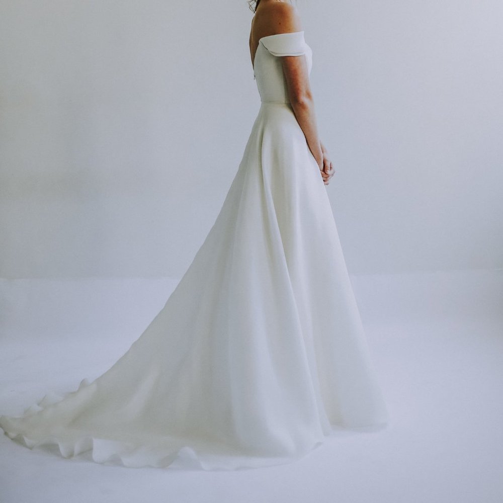 Leanne Marshall 'Eliza' - Picture 2 of 12